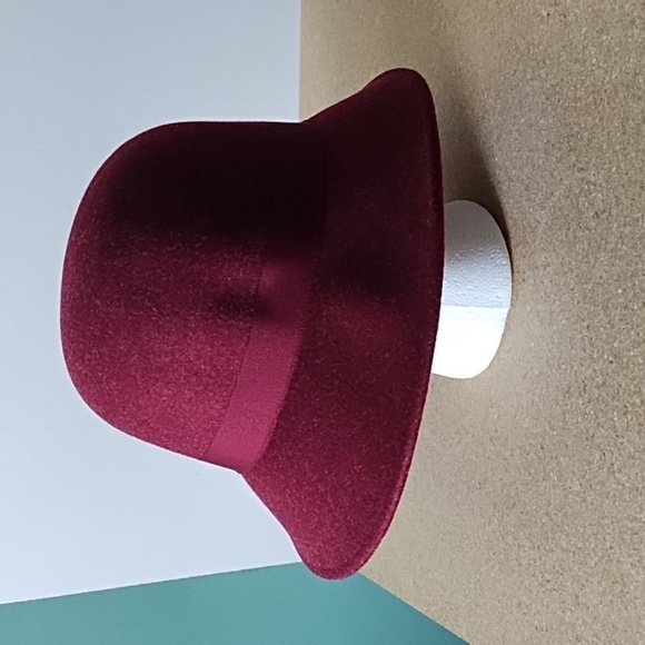 Vince Camuto Hat - Picture 4 of 7